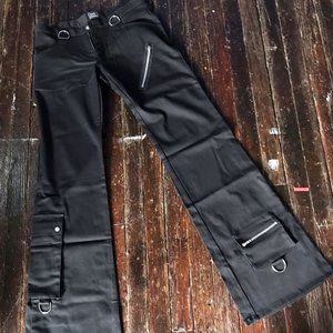 New 32" pants by German designer Mode Wichtig